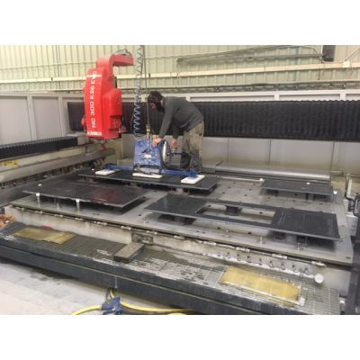 Comartex.com - CN robocup positionnement automatique des ventouses, produit de la catégorie CN 3 et 4 axes