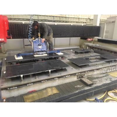 Comartex.com - CN robocup positionnement automatique des ventouses, produit de la catégorie CN 3 et 4 axes