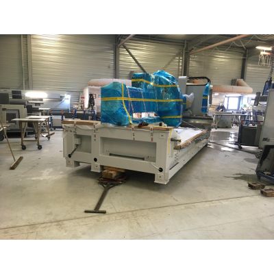 Comartex.com - CN robocup positionnement automatique des ventouses, produit de la catégorie CN 3 et 4 axes