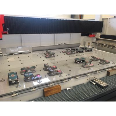 Comartex.com - CN robocup positionnement automatique des ventouses, produit de la catégorie CN 3 et 4 axes