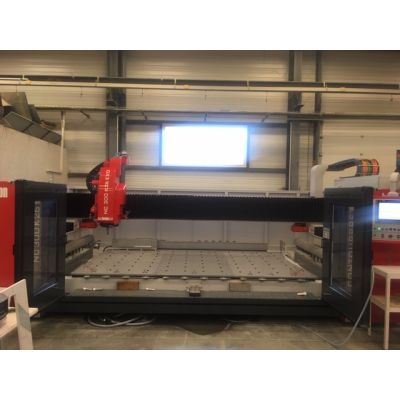 Comartex.com - CN robocup positionnement automatique des ventouses, produit de la catégorie CN 3 et 4 axes