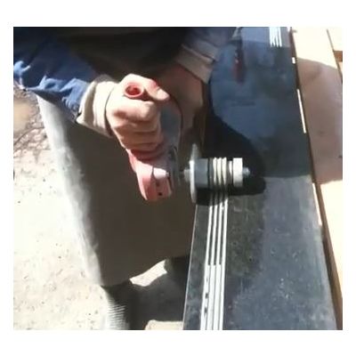 Meule de rainurage pour portative