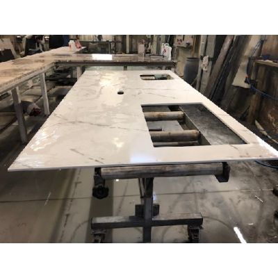 Comartex.com - Table inclinable à rouleaux 
