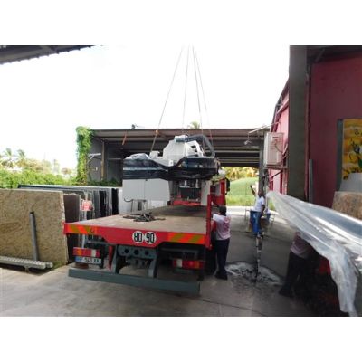 Comartex.com - Centre usinage 3 axes, produit de la catégorie CN 3 et 4 axes