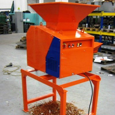 Comartex.com - Concasseur - T 380, produit de la catégorie Vibreur - Concasseur