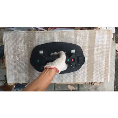 Comartex.com - Ventouse G+ sur batterie livrée avec son sac de transport, produit de la catégorie Ventouses & Pinces à mains