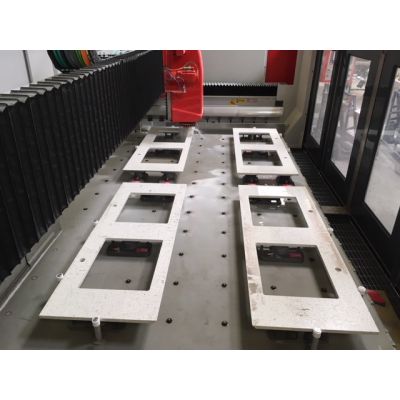 Comartex.com - CN robocup positionnement automatique des ventouses, produit de la catégorie CN 3 et 4 axes
