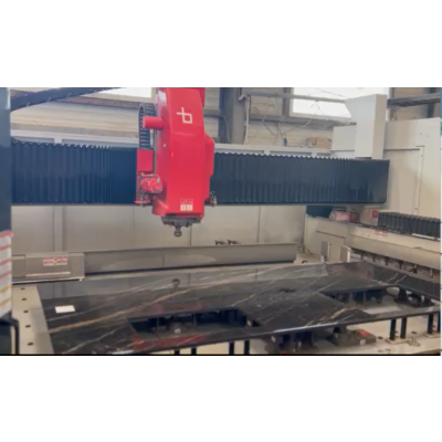 Comartex.com - CN robocup positionnement automatique des ventouses, produit de la catégorie CN 3 et 4 axes