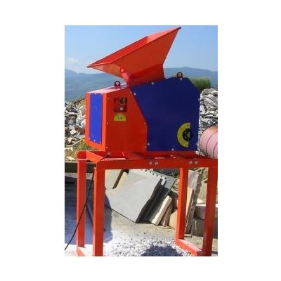Comartex.com - Concasseur - T 380, produit de la catégorie Vibreur - Concasseur